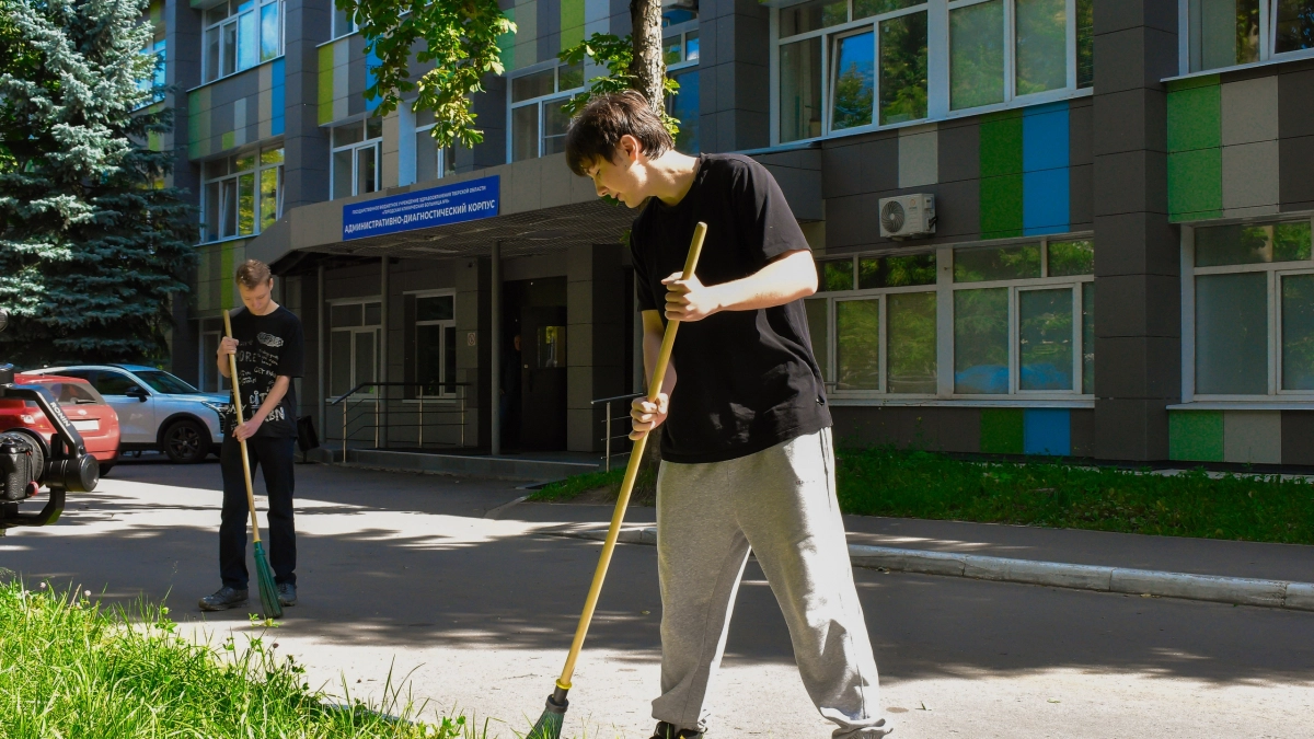 В Твери более 5 800 подростков нашли временную работу этим летом