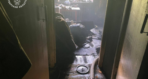 МЧС: Два человека погибли во время пожара в Кимрах