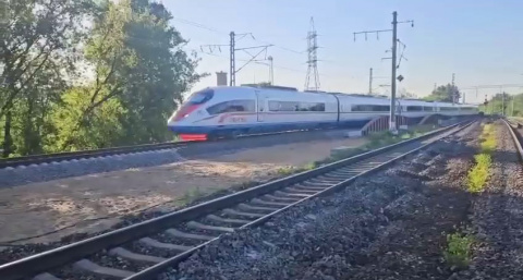 Движение идущих через Тверь поездов перевели на временные путепроводы 