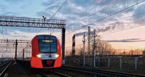 Попавшая под «Сапсан» на станции Завидово в Тверской области несовершеннолетняя девушка скончалась в больнице